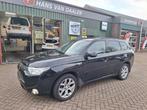 Mitsubishi Outlander 2.0 PHEV Instyle (bj 2014, automaat), Auto's, Mitsubishi, 4 cilinders, Zwart, Hybride Elektrisch/Benzine