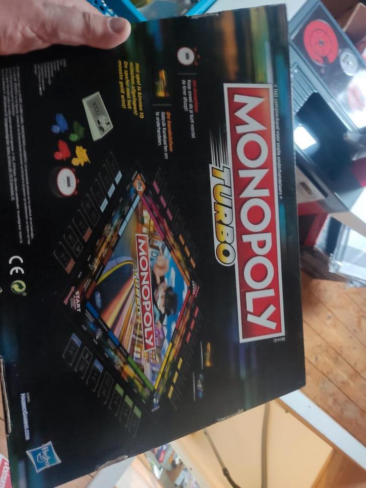 Monopoly Turbo - Snel vastgoedspel!, Hobby en Vrije tijd, Gezelschapsspellen | Bordspellen, Ophalen of Verzenden