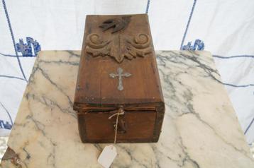 Kistje  ( Hout---Antiek beschikbaar voor biedingen