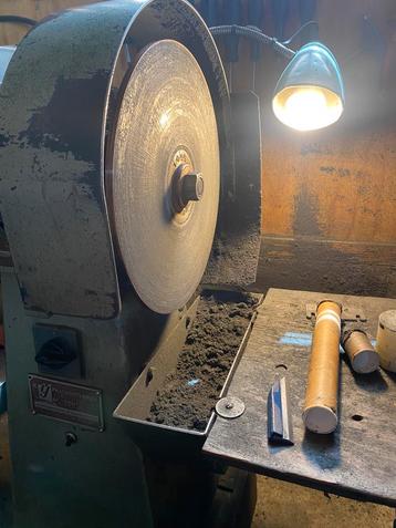 SLIJPEN van scheermachine en tondeuse messen beschikbaar voor biedingen