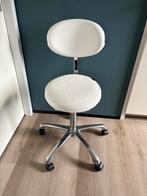 Witte ergonomische tabouret met rugleuning van SilverFox, Ophalen of Verzenden, Zo goed als nieuw, Overige typen