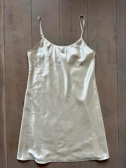Nieuw M parelmoer negligé Fiorente M crème wit glanzend egf, Kleding | Dames, Pyjama's, Nieuw, Maat 38/40 (M), Ophalen of Verzenden