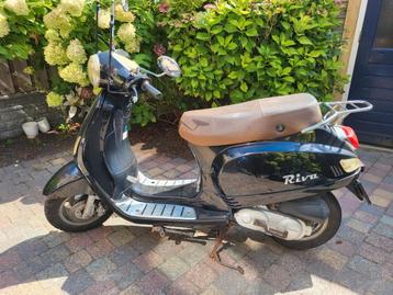 Riva scooter - nette staat beschikbaar voor biedingen