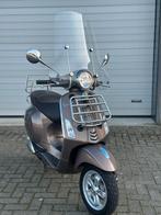Vespa Primavera, Fietsen en Brommers, Scooters | Vespa, Ophalen, Zo goed als nieuw, Benzine, Overige modellen