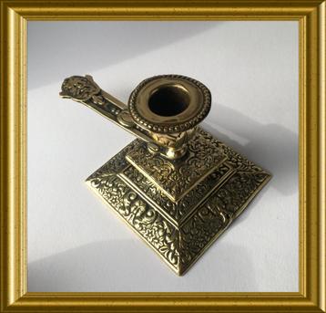 Antieke messing kandelaar , blaker, gezicht beschikbaar voor biedingen