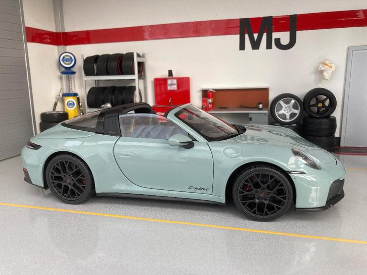 Porsche 911 (992.2) Targa 4 GTS 1:18 Maisto Nieuw !! MJ, Hobby en Vrije tijd, Modelauto's | 1:18, Nieuw, Auto, Maisto, Ophalen of Verzenden