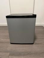 Mini koelkast - Zwart/Grijs, Ophalen, Minder dan 75 liter, Zonder vriesvak, Gebruikt