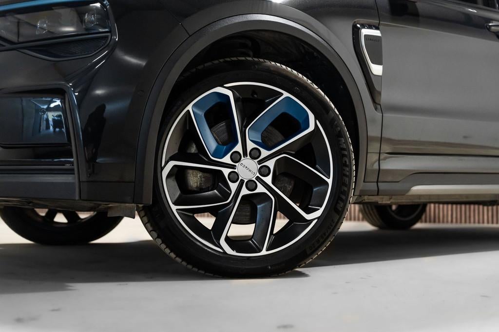 Lynk & Co 01 1.5 2022 LED PANO CAMERA 20INCH NAVI, Auto's, 1800 kg, Euro 6, Adaptive Cruise Control, Zwart