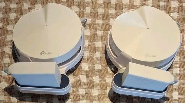 2X TP-LINK DECO M9 PLUS V2.0//HOUDERS//2voor€95 Gratis Verz., Ophalen of Verzenden, Zo goed als nieuw, TP-Link Deco