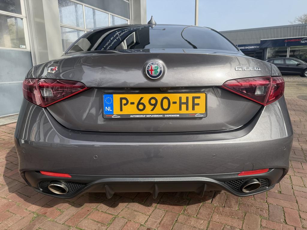 Alfa Romeo Giulia 2.0 T AWD Veloce 280pk Adaptive Camera Led, Auto's, Alfa Romeo, 745 kg, 4 cilinders, 1505 kg, Leder