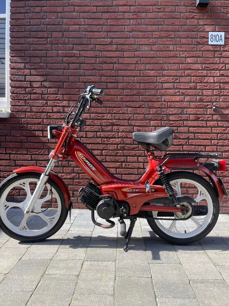 Rode Tomos brommer, Fietsen en Brommers, Brommers | Tomos, Ophalen of Verzenden, Gebruikt, Overige modellen