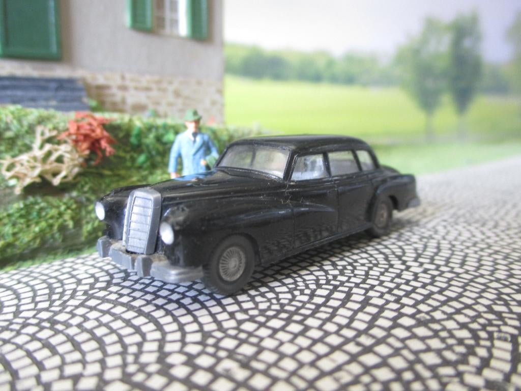 1957 Mercedes Benz W189 300 zwart met grijs int.&mist ster, Ophalen of Verzenden, Gebruikt, Auto, Rietze