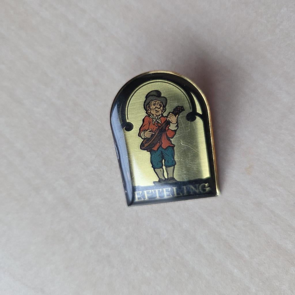 Efteling pin Troubadour, Gebruikt, Niet vindbaar, Niet vindbaar, Speldje of Pin