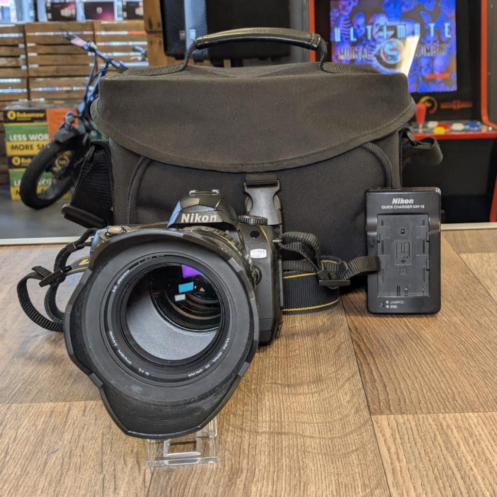 Nikon D70 Spiegelreflex Incl tas & Oplader | 28-300MM Lens, Nikon, Zo goed als nieuw, Support@nikon.com, Nikon Corporation
Shinagawa Intercity Tower C
2-15-3, Konan, Minato-ku
Tokyo 108-6290
Japan