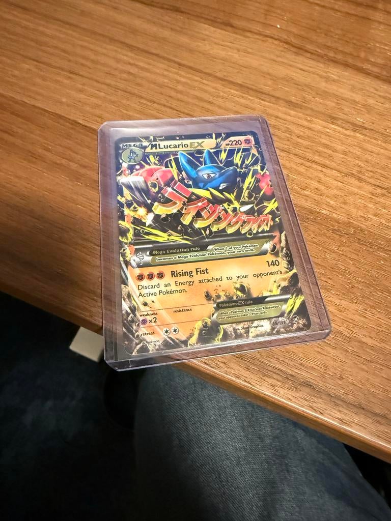 Pokémon M Lucario EX Kaart - Zo goed als nieuw, Ophalen of Verzenden, Zo goed als nieuw, Losse kaart