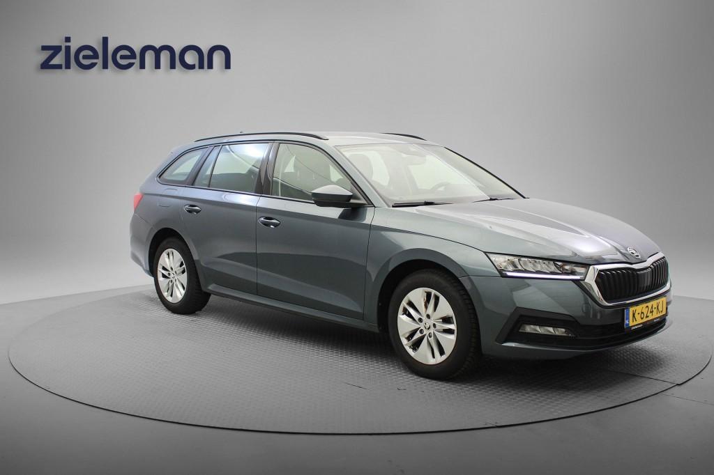 Skoda OCTAVIA Combi 1.0 TSI Ambition - Digitaal Cockpit, Car, Auto's, Skoda, Bedrijf, Octavia, ABS, Airbags, Apple Carplay, Bluetooth