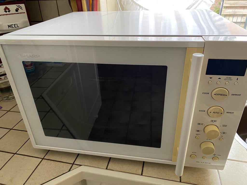 Sharp Combimagnetron, Witgoed en Apparatuur, Magnetrons, Ophalen, Combimagnetron, Gebruikt, Vrijstaand