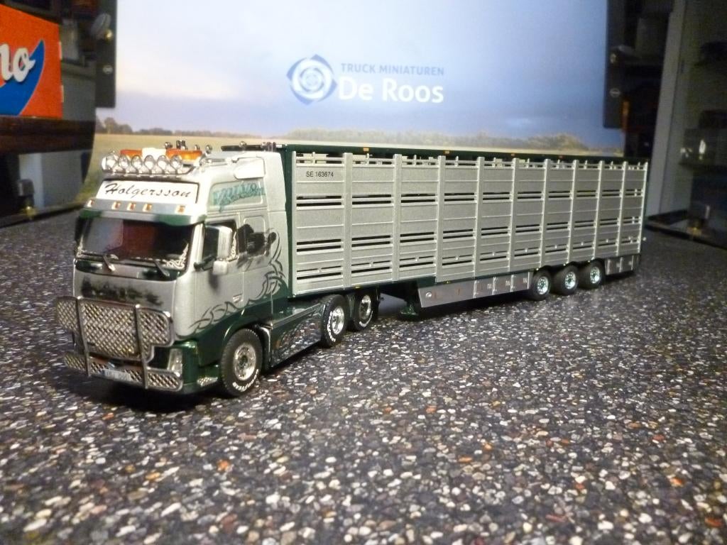 WSI Volvo FH2 Holgersson, Hobby en Vrije tijd, Modelauto's | 1:50, Ophalen of Verzenden, Zo goed als nieuw, Bus of Vrachtwagen