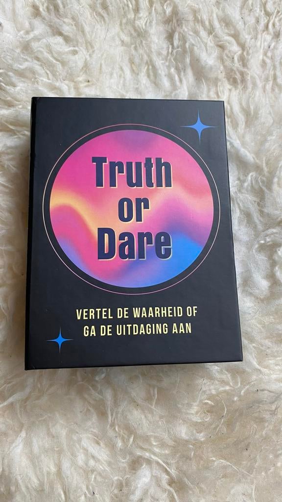 Truth or Dare Kaartspel - Zo goed als nieuw, Drie of vier spelers, Ophalen of Verzenden, Zo goed als nieuw