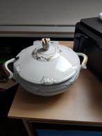 Soep terrine soepterrine porcelein wit met goud kleur, Ophalen of Verzenden