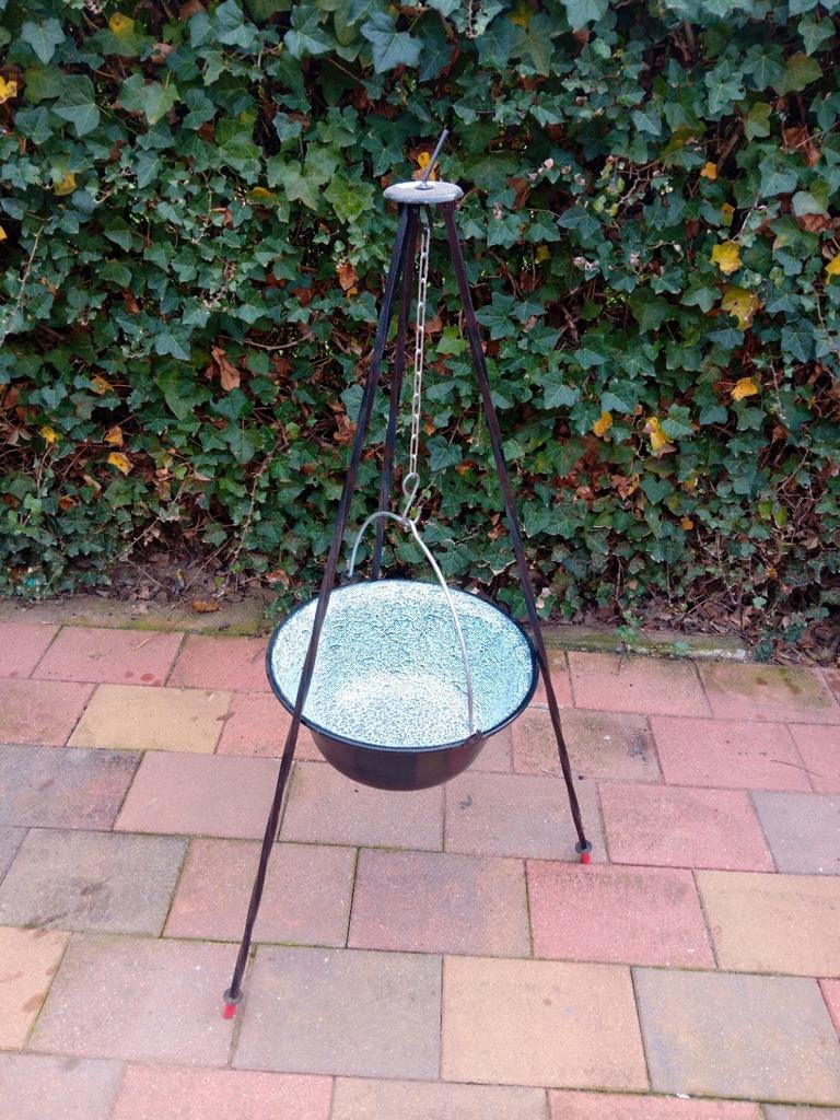 Vuurschaal met driepoot, Ophalen of Verzenden