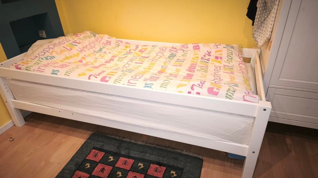 Massief beuken kinderbed (90x200), Kinderen en Baby's, Kinderkamer | Bedden, Ophalen, 85 tot 100 cm, Gebruikt, Lattenbodem
