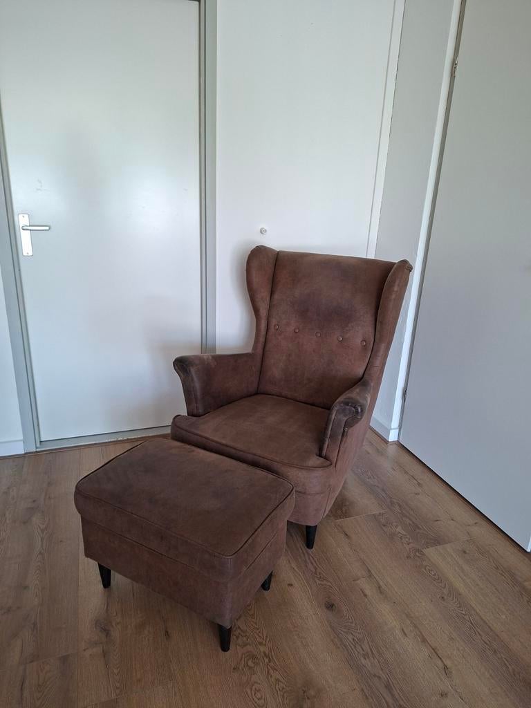 IKEA Strandmon fauteuil met voetenbank - Bruin, Ophalen, Gebruikt, 75 tot 100 cm, 75 tot 100 cm