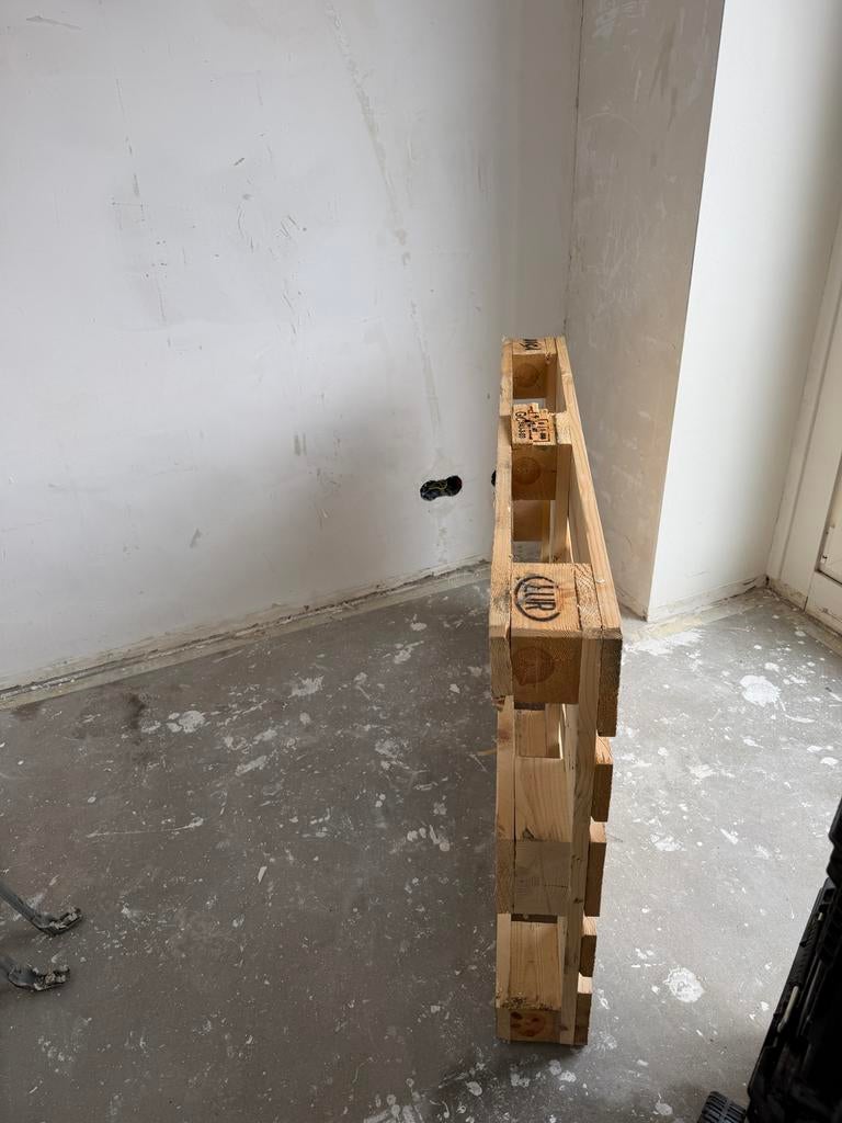 3 Euro pallets, Gebruikt, Ophalen of Verzenden, 50 mm of meer, Pallet
