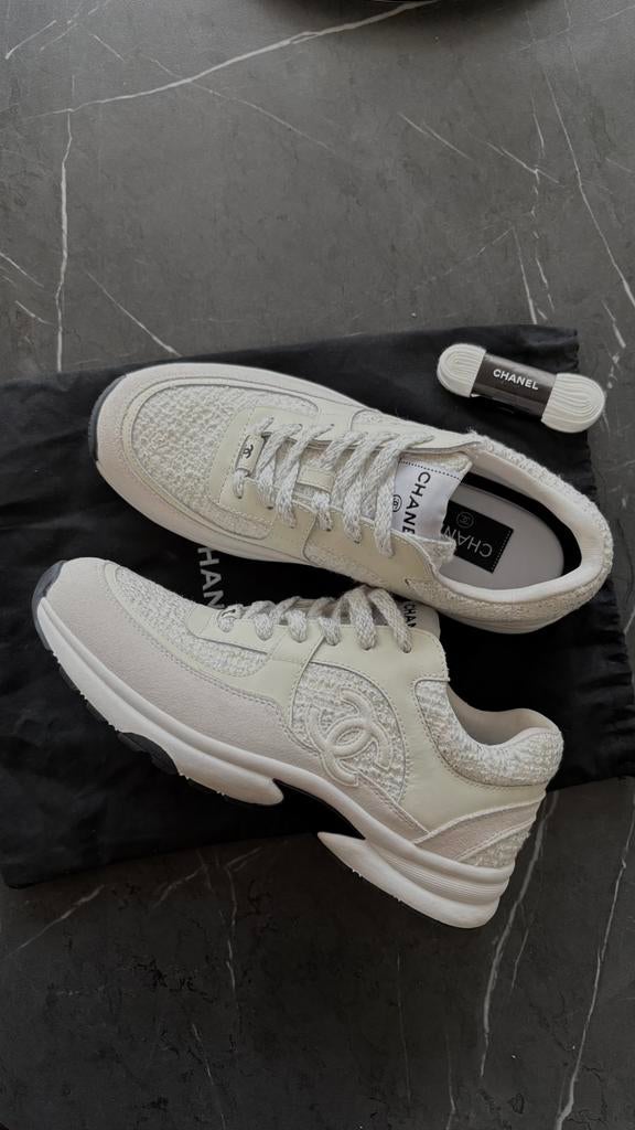 1:1 Chanel runners, Kleding | Dames, Schoenen, Ophalen of Verzenden, Zo goed als nieuw, Zwart, Sneakers of Gympen