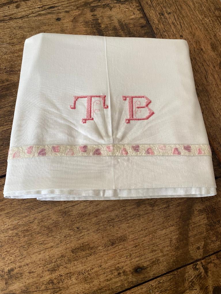 Brocante Frans hand geborduurd/broderie laken, monogram TB, Antiek en Kunst, Ophalen of Verzenden