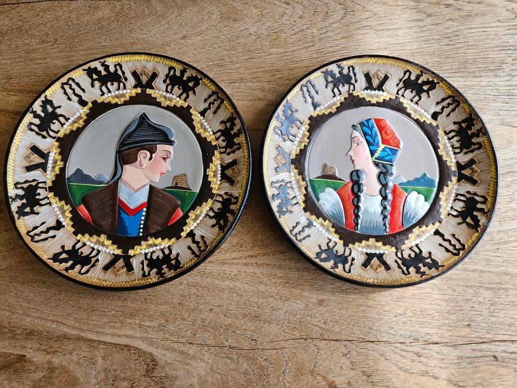 Decoratieve Sardijnse Terracotta Borden - Dorgali Jaren '60/, Ophalen of Verzenden