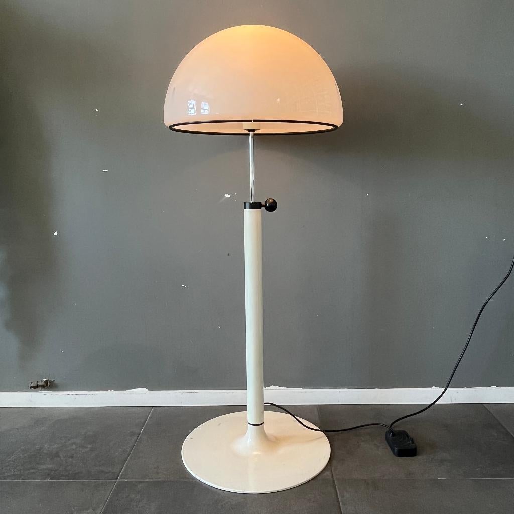Italiaans design jaren 70 80 verstelbare mushroom vloerlamp, Ophalen, Gebruikt, IGuzzini Guzzini, Postmodern