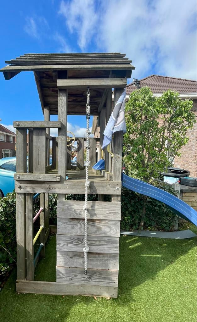 Houten Speelhuisje met Glijbaan en Klimtouw, Kinderen en Baby's, Speelgoed | Buiten | Speelhuisjes, Ophalen, Gebruikt, Hout