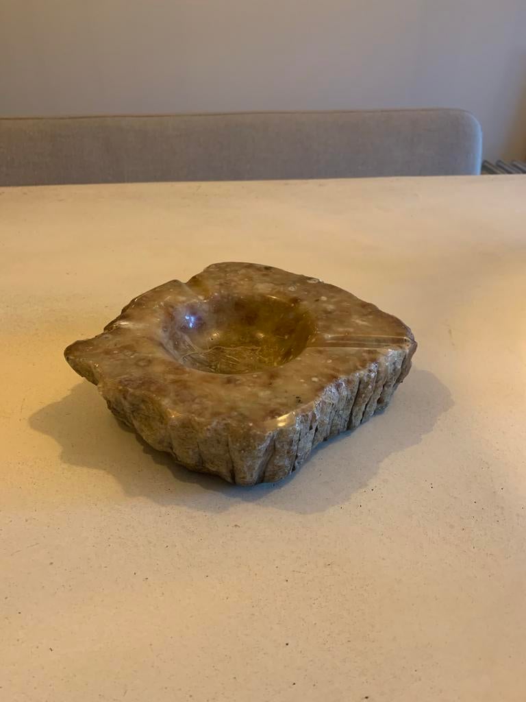 Unieke marmeren schaal/asbak - Natuurlijke steen, Beige, Ophalen of Verzenden, Zo goed als nieuw, Modern