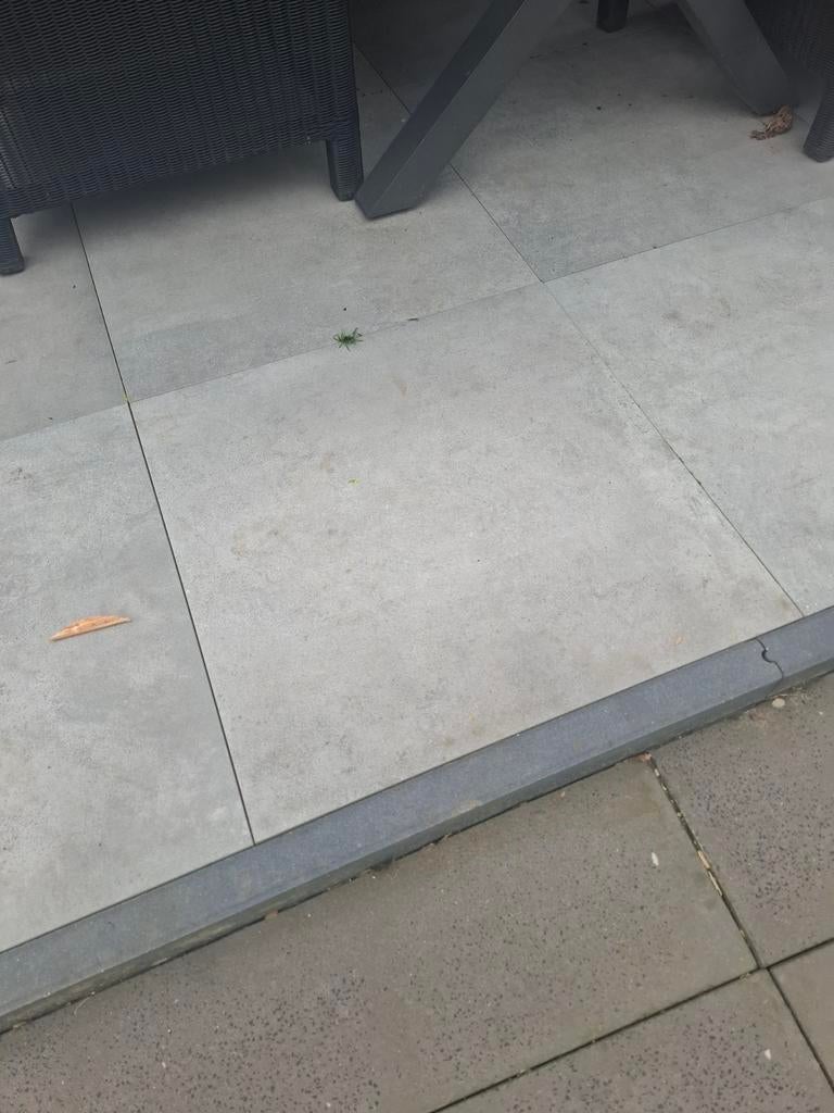 Grijze terrastegels 60x60 - 18 stuks, Ophalen, Zo goed als nieuw, Minder dan 5 m², Beton