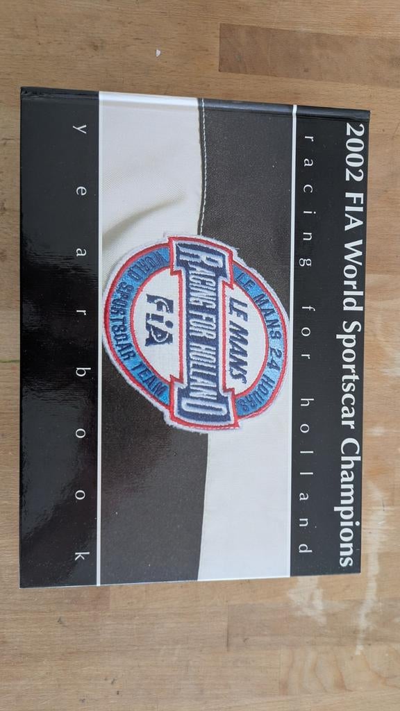 Jaarboek Racing for Holland 2002 met handtekeningen, Boeken, Verzenden, Zo goed als nieuw, Algemeen