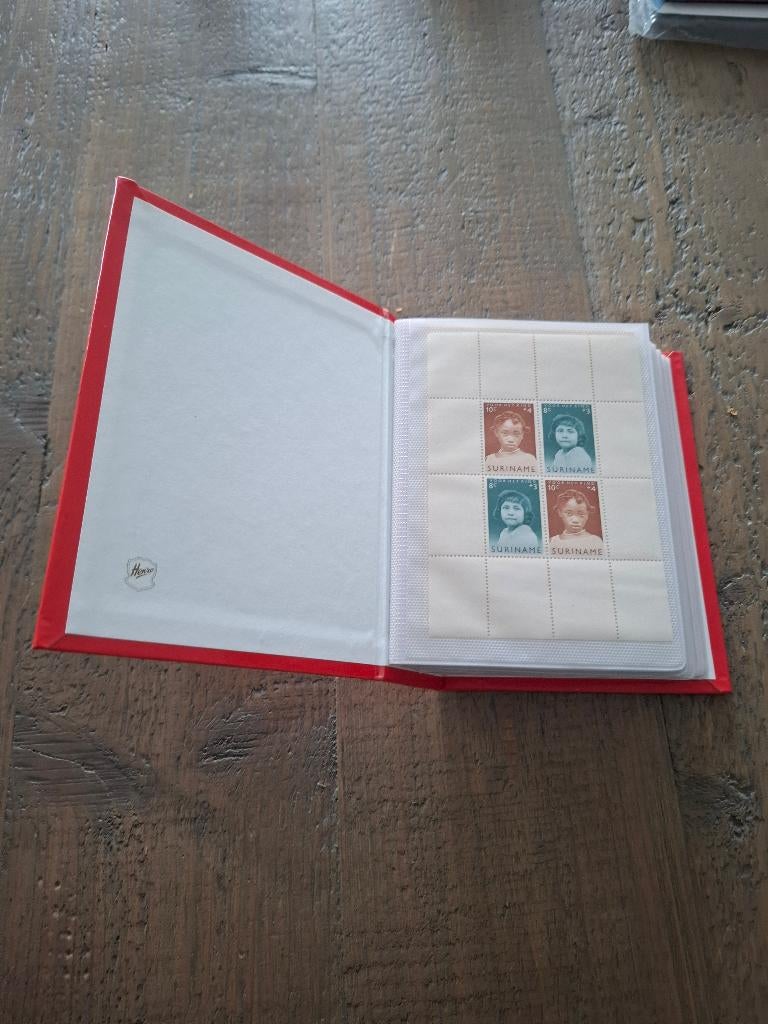 Postzegelverzameling Suriname & Antillen – postfris in album, Ophalen of Verzenden, Postfris
