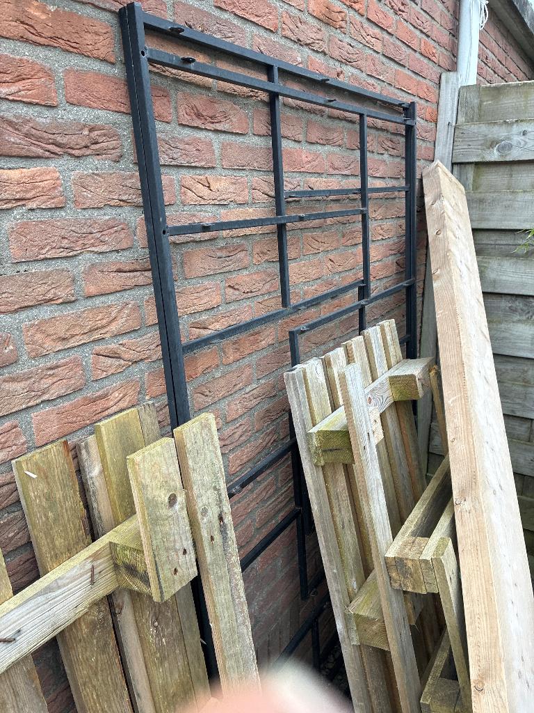 Rekken voor klimplanten, Ophalen, Gebruikt