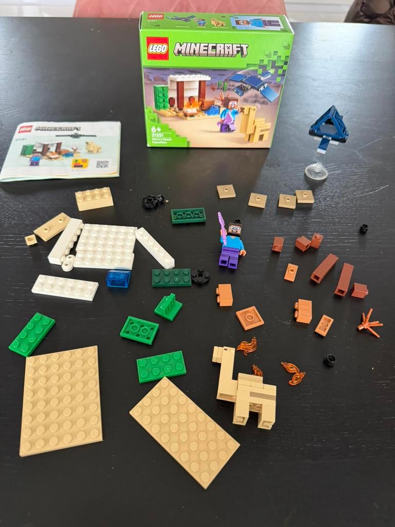 Lego minecraft 21251, Ophalen of Verzenden, Zo goed als nieuw, Complete set, Lego