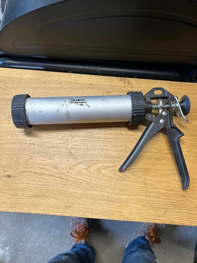 Durc gesloten kitspuit, Ophalen of Verzenden, Gebruikt