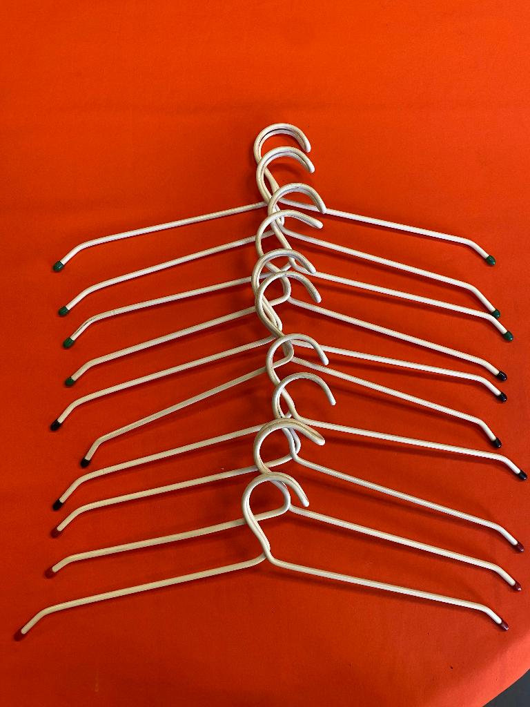 Vintage jaren 60 - geplastificeerde Tomado kledinghangers, Kleding | Dames, Ophalen