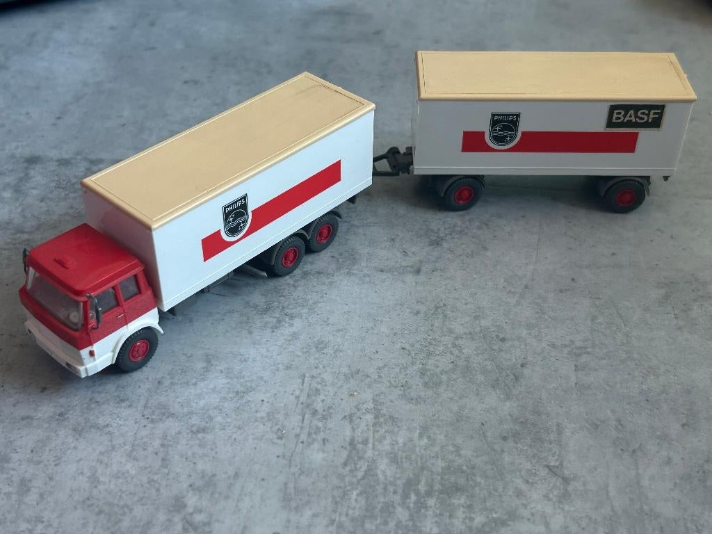 Wiking 1:87 Hanomag Henschel Philips met aanhanger BASF, Ophalen of Verzenden, Zo goed als nieuw, Bus of Vrachtwagen, Wiking