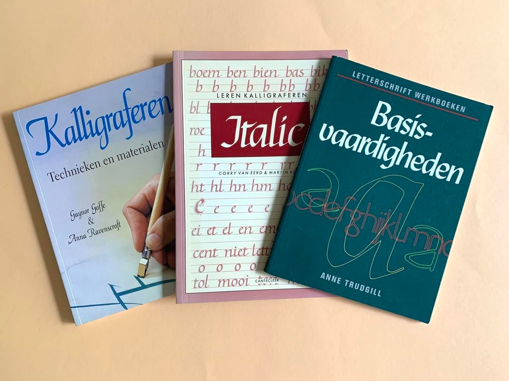 Kalligraferen/ Italic/ Basisvaardigheden, Boeken, Ophalen of Verzenden, Zo goed als nieuw