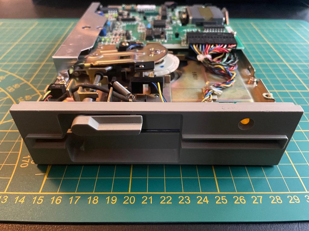 5,25 inch floppy drive 1.2mb - YD-380, Computers en Software, Vintage Computers, Ophalen of Verzenden