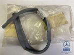 NOS b-stijlrubber rechts voor Mercedes-Benz R107, Auto-onderdelen, -, Nieuw, Ophalen of Verzenden, -