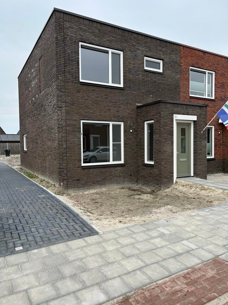 Gasloos nieuwbouw huis, Huizen en Kamers, Hoekwoning, 3 kamers, Groningen