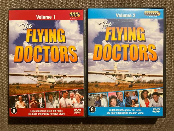 The Flying Doctors - Volume 1 & 2 dvd-boxen, Cd's en Dvd's, Dvd's | Tv en Series, Zo goed als nieuw, Drama, Boxset, Vanaf 6 jaar