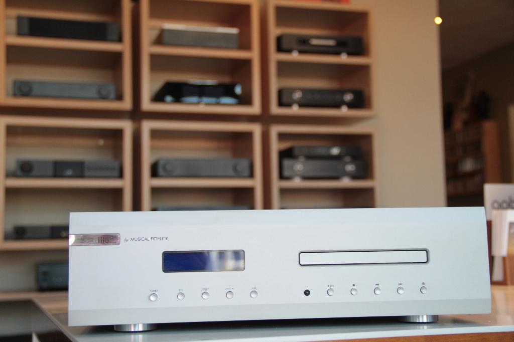 Musical Fidelity Cd Speler Zilver, Audio, Tv en Foto, Cd-spelers, Zo goed als nieuw, Overige merken, Ophalen of Verzenden