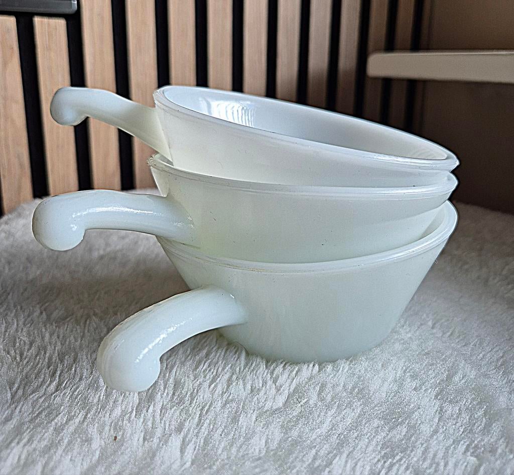 3 Anchor Hocking kommen wit melkglas, Huis en Inrichting, Keuken | Servies, Ophalen of Verzenden, Zo goed als nieuw, Overige stijlen