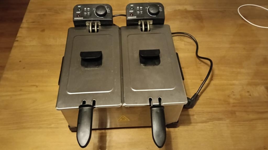 Dubbele friteuse tomado, 4 liter of meer, Ophalen, Gebruikt, Duo-friteuse